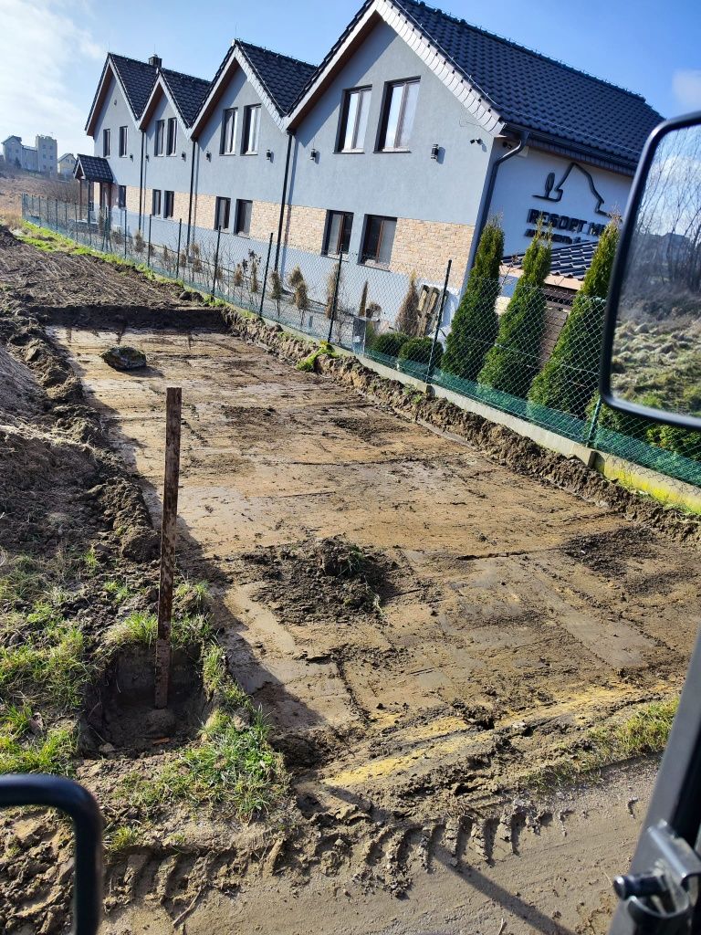 Minikoparka 2,7 tony z operatorem i osprzętem – POGOTOWIE KOPARKOWE