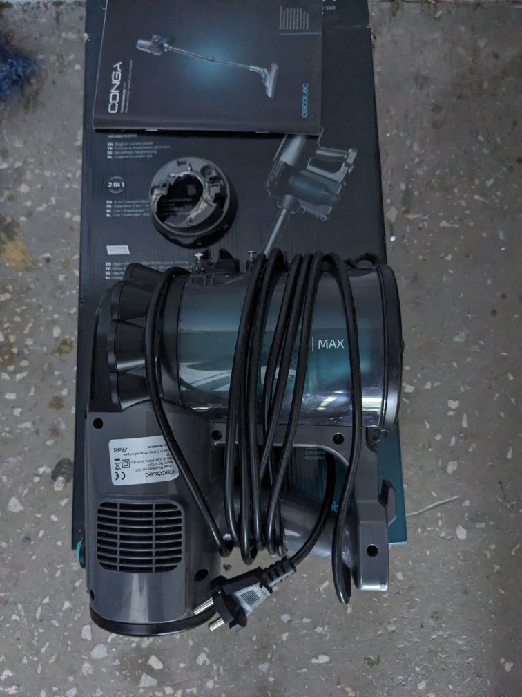 Cecotec conga thunderbrush 560