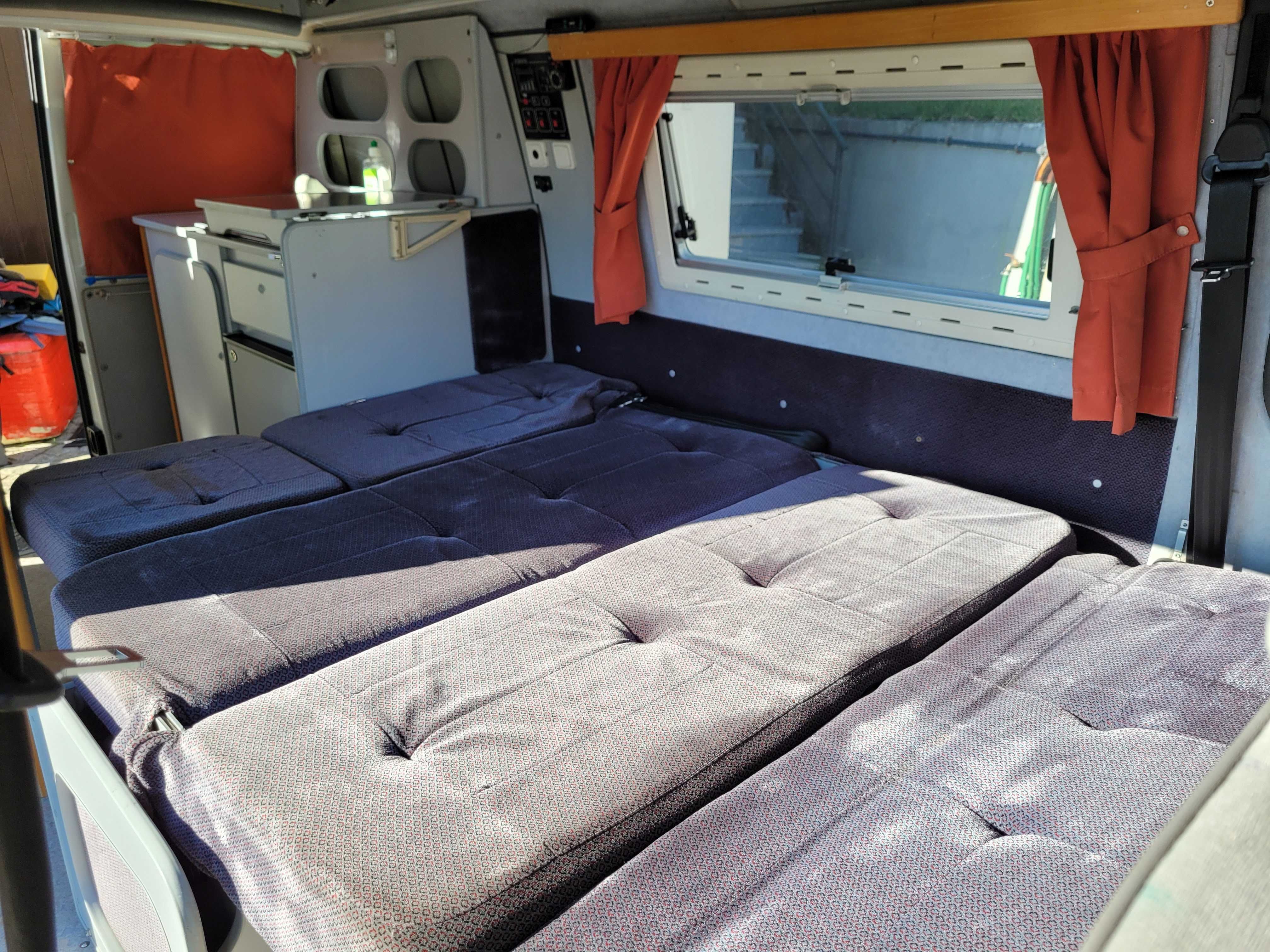 Autocaravana VW T4 2.5L TDI, 88cv, ano 2002, com 205000 Km