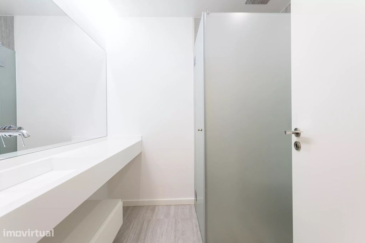 Apartamento T4 no Condomínio VILLA ROMÃO em Carnaxide