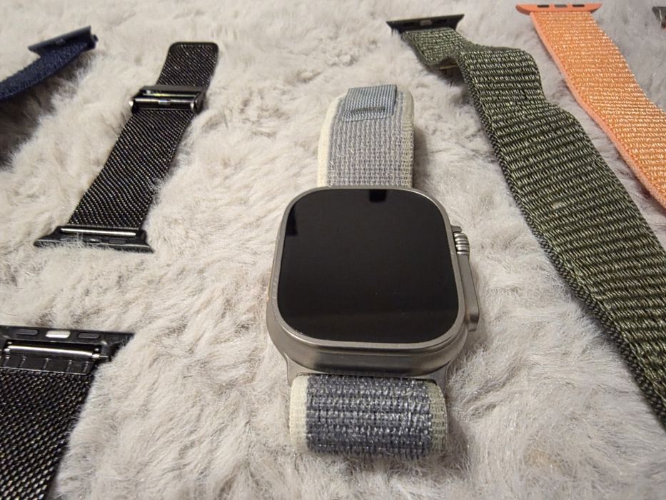 Smartwatch Apple Watch Ultra 2 srebrny w bdb stanie 98% bateria + pask