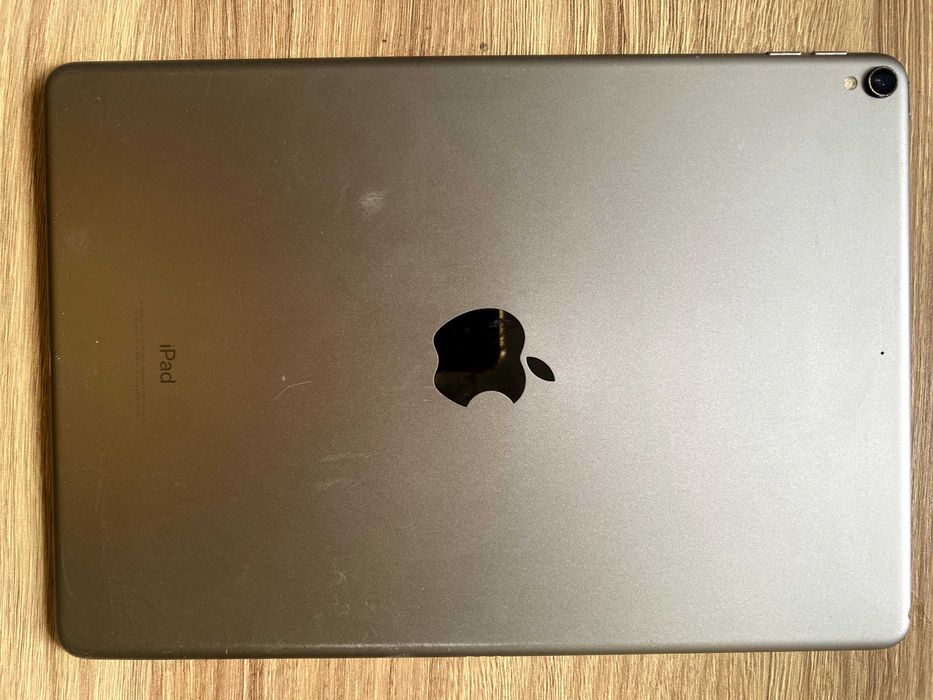 ipad pro 10.5 на запчастини