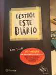Destrói este diário.