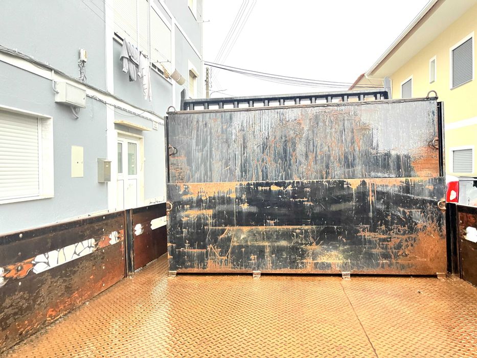 Bau Caixa de Carga  – Excelente Estado