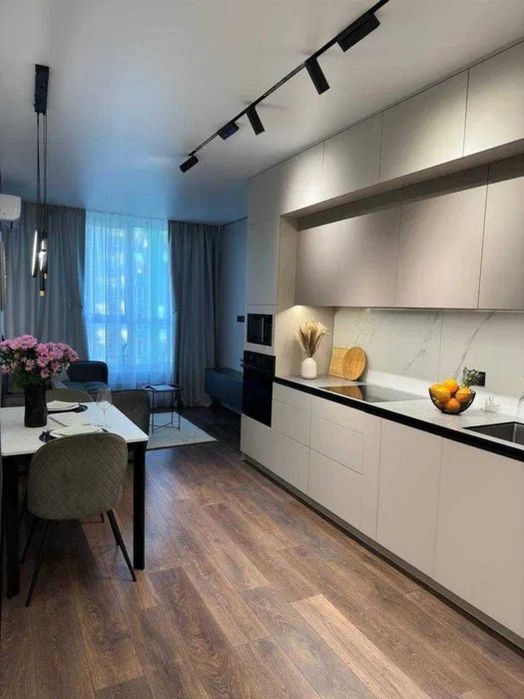 БЕЗ КОМІСІЇ! сучасна 2 кмнатна. ЦЕНТРАЛЬНИЙ парк