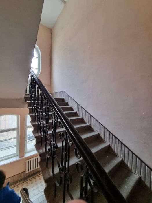 Подол, Андреевский спускск 2в, статусный дом, высокие потолки