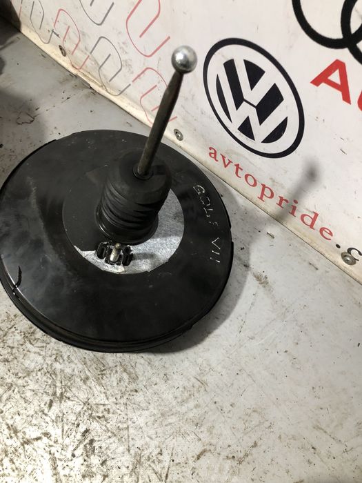 Вакуумный усилитель тормозов Volkswagen Skoda Audi