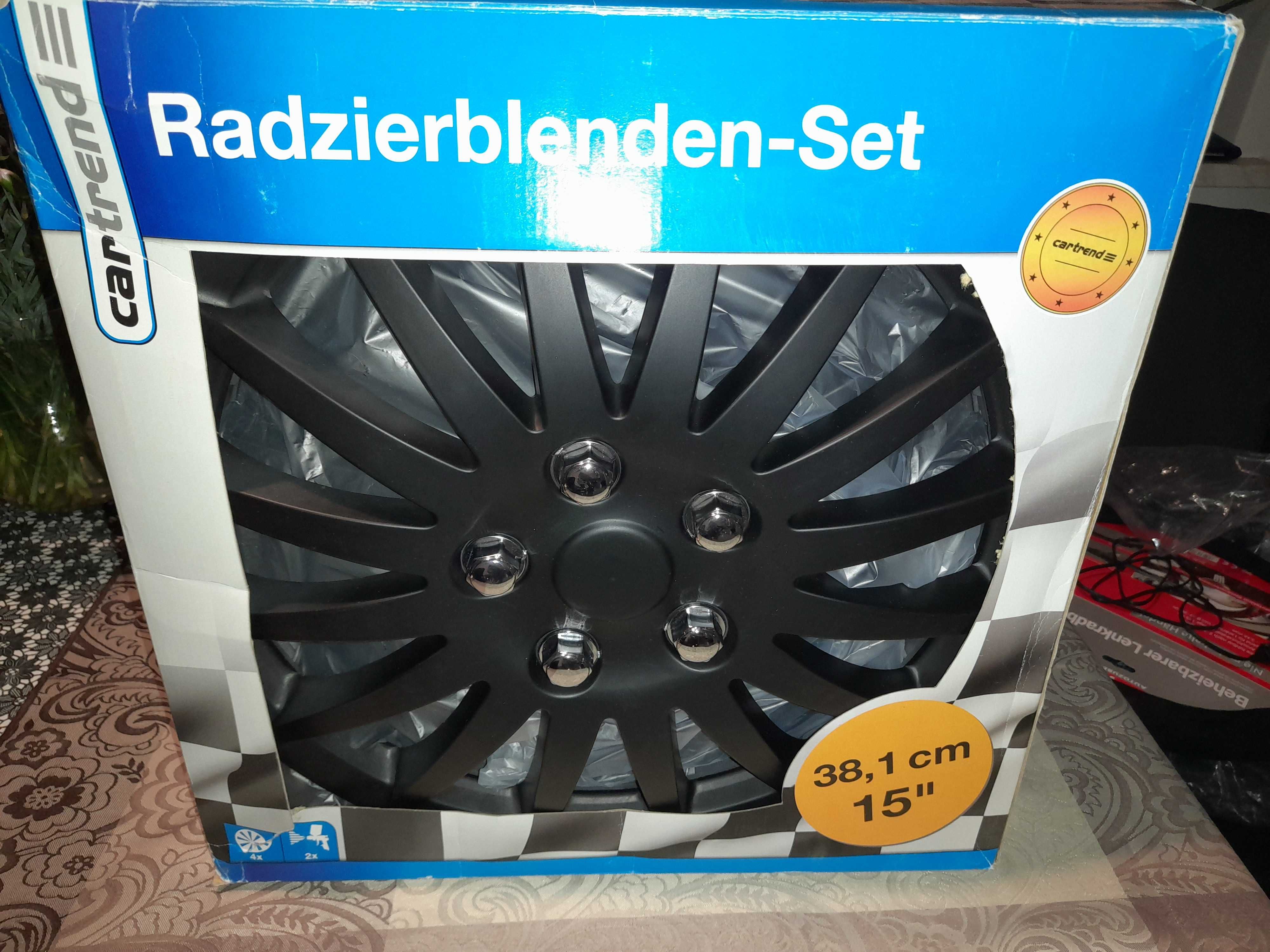 Cartrend uniwersalne kołpaki 15" Czarny