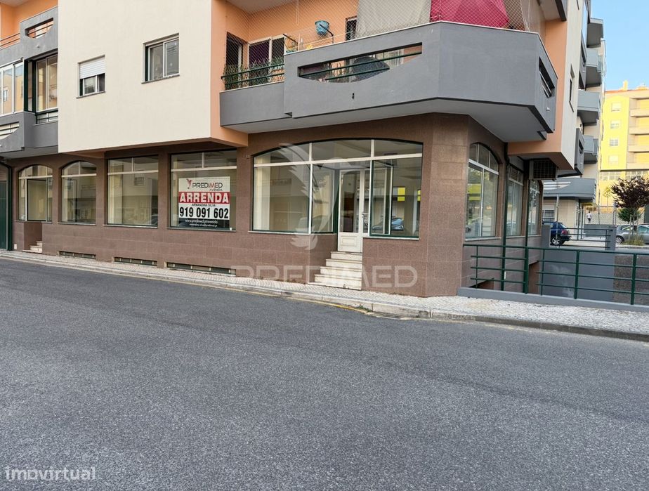 Loja para arrendamento