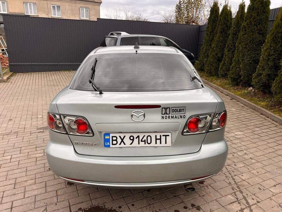 Mazda 6  2006 року