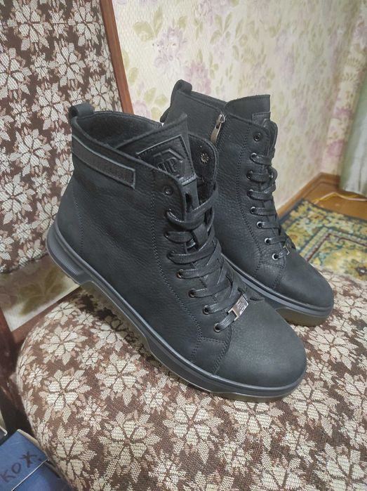 Чоловіче взуття ( черевики/лофери/туфлі/дитяча обув і т.д)