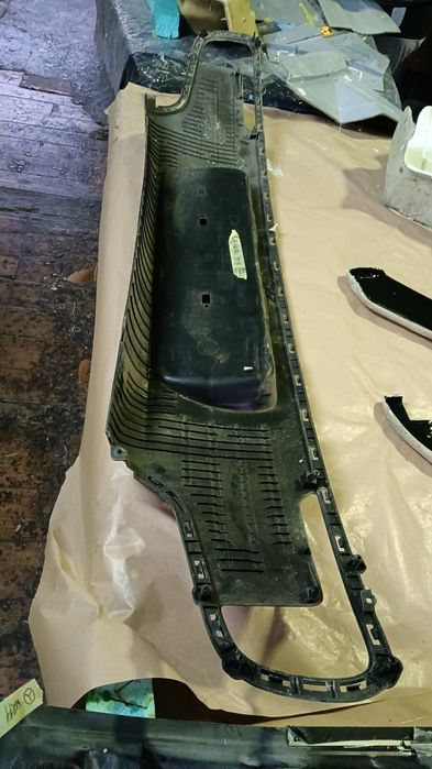 Friso de parachoques de trás do Kia rio lll de 2015