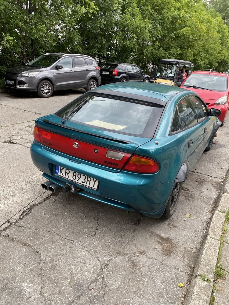 Srzedam Mazda 323f Ba