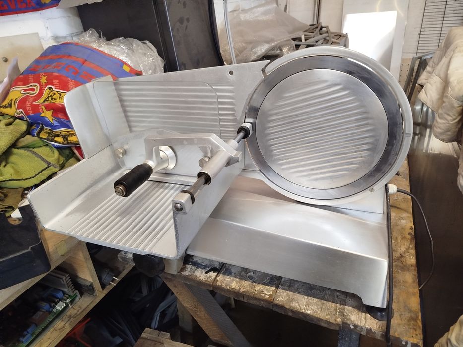 Слайсер професійний