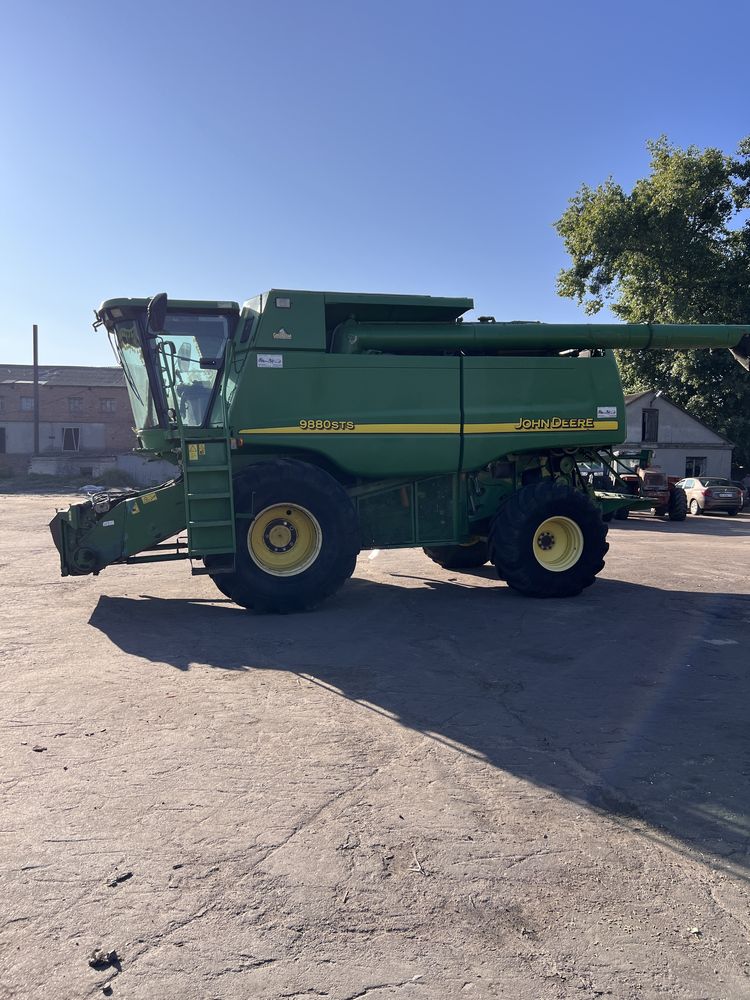 Комбайн John Deere 9880 sts