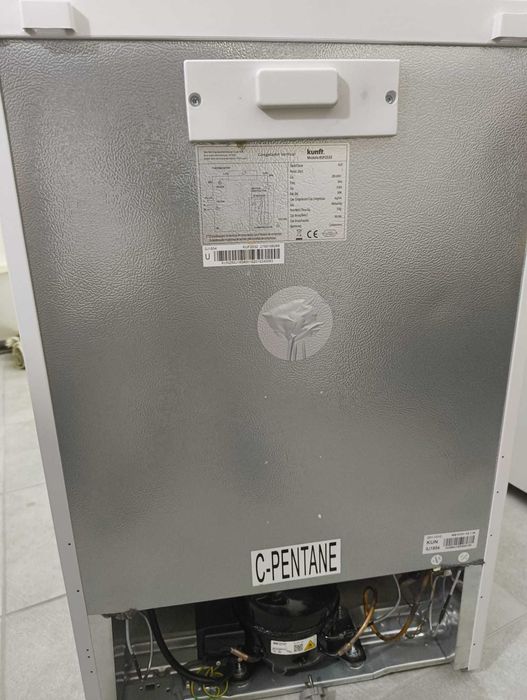 Arca Vertical KUNFT Kuf2532 Wh (Estático - 85 cm - 85 L - Branco)