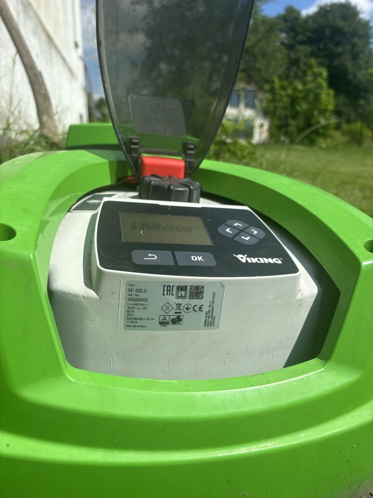 Kosiarka automatyczna VIKING IMow MI 422 P, robot