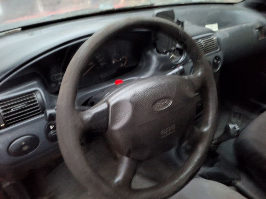 Ford Escort VAN 1999 1.4 бенз