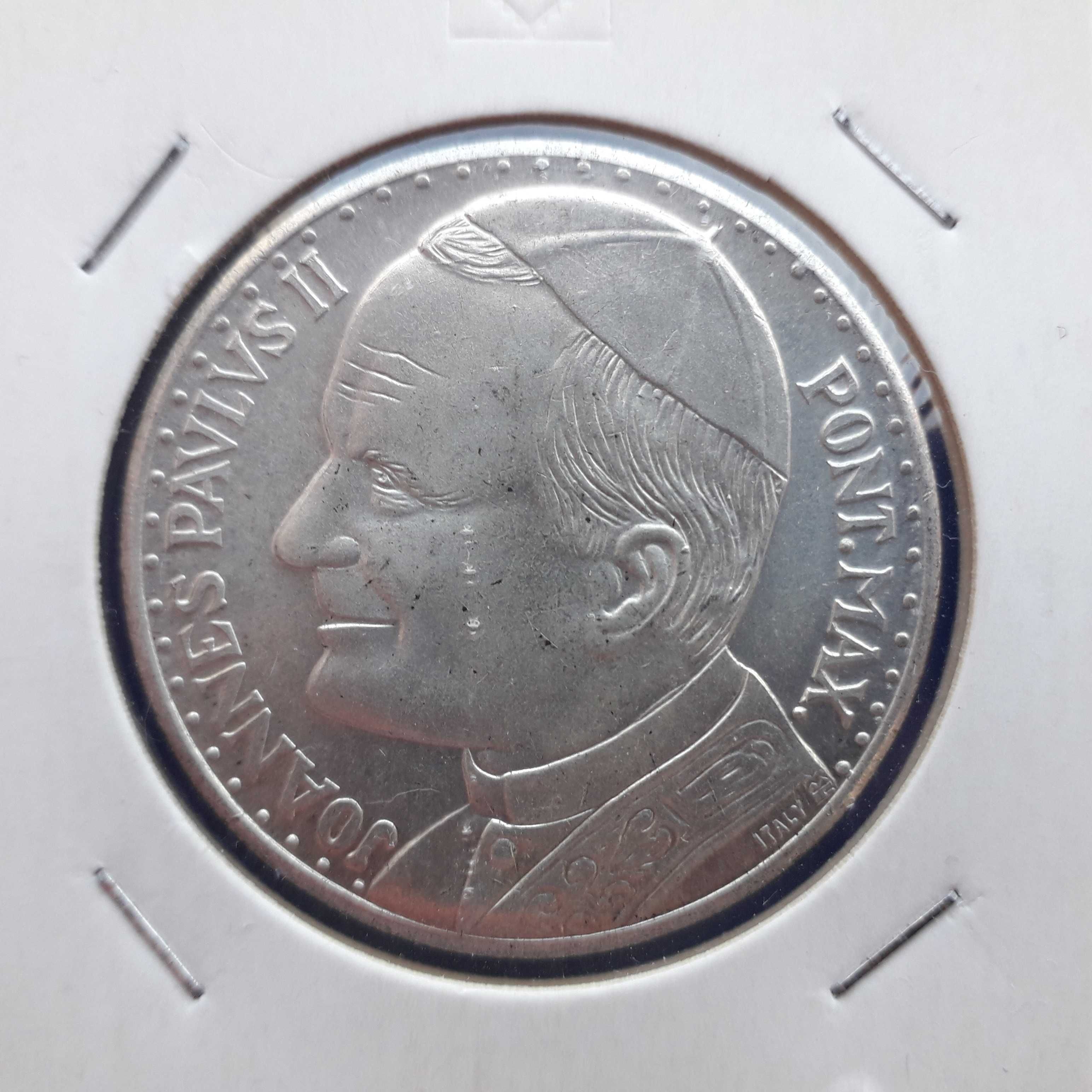 Medalha da  Viagem do Papa João Paulo II  (Espanha em 1982).