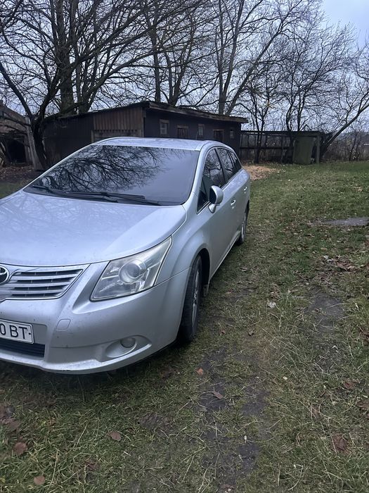 Toyota avensis t27