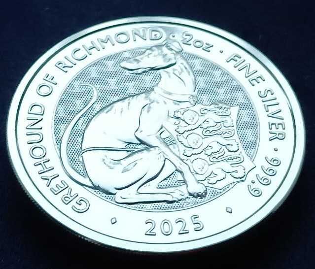 Срібна монета 5 фунтів "Грейхаунд Річмонда", 2025 р, 999.9, 62.2 гр