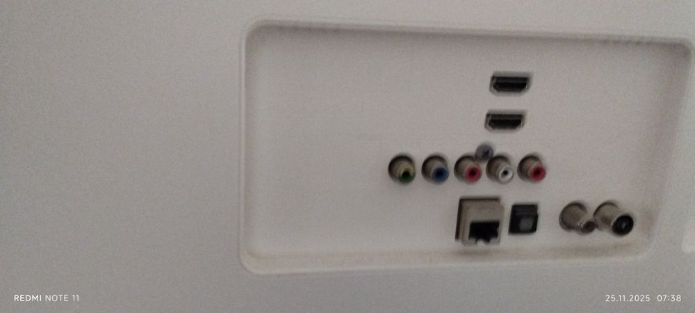 LED- Телевізор LG Smart TV 32"