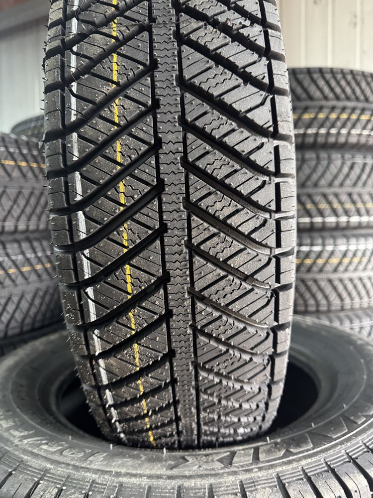 205/55 r16  Opona całoroczna Bieżnikowana. Wzór Goodyear