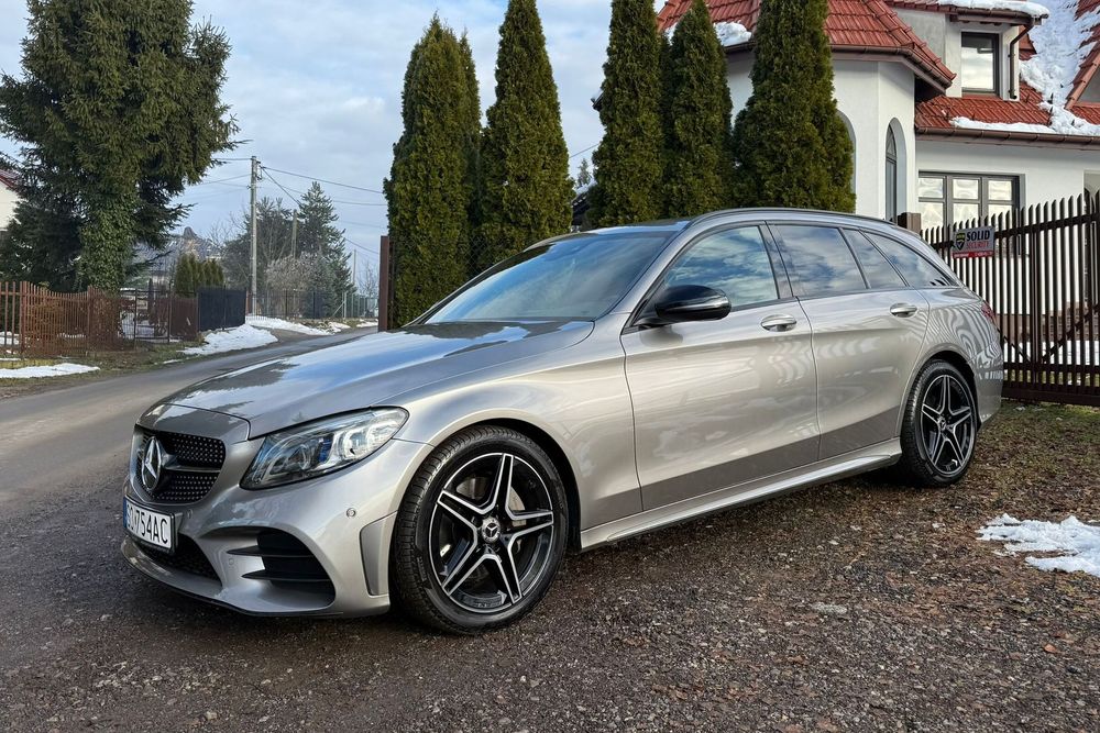 Mercedes-Benz Klasa C C180 156KM. Skrzynia 9G Tronic. Pakiet AMG. Bezwypadkowy. Serwis ASO.