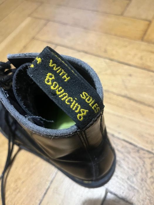 Czarne glany skórzane Dr. Martens martensy 38