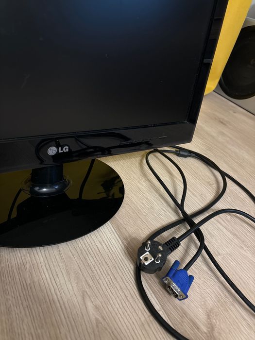 Monitor LG Flatron W2240