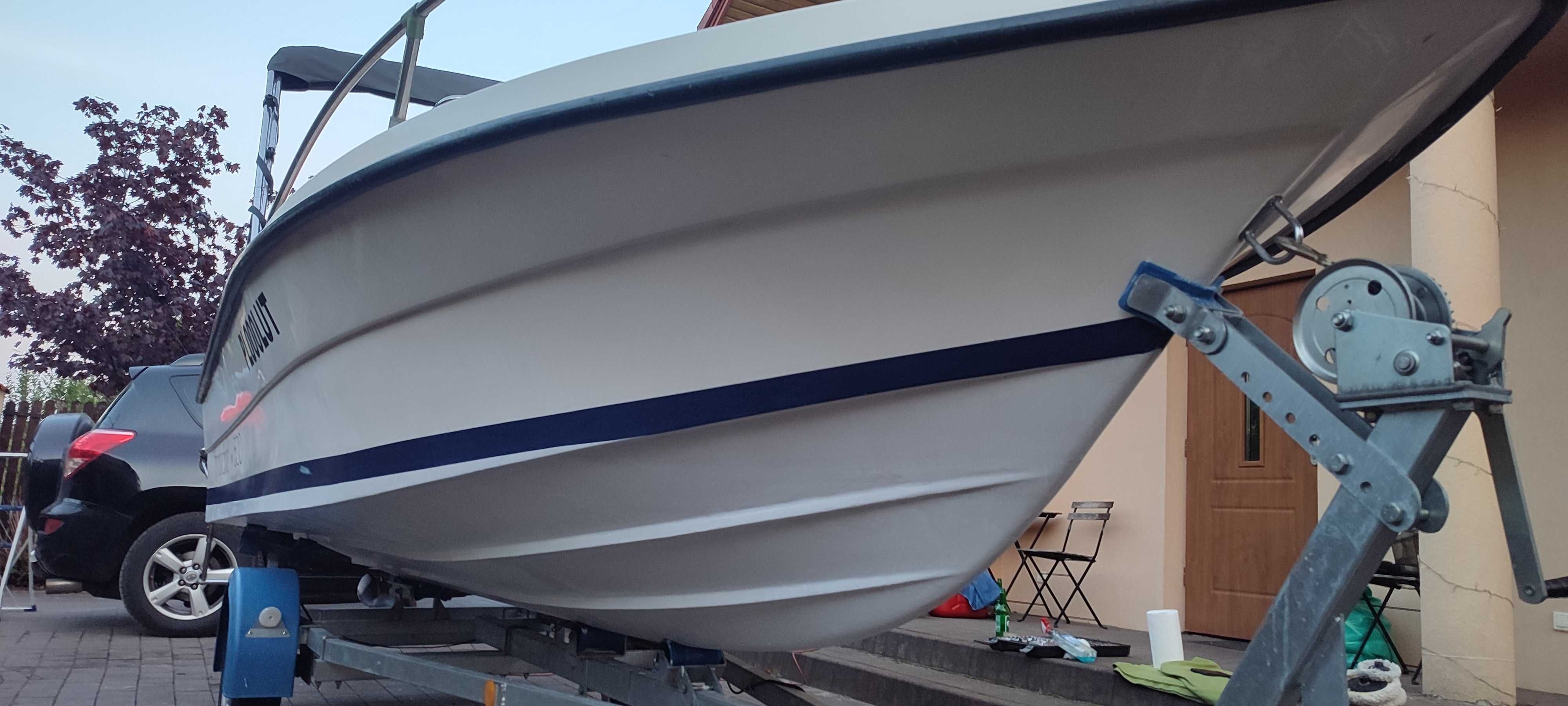 Łódź motorowa Torpedine 500, Evinrude 60, przyczepa podłodziowa