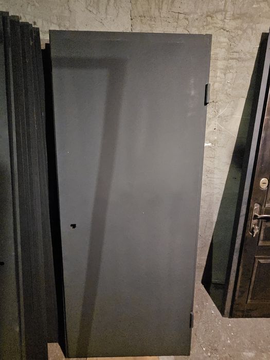 Двери технические дом квартира сарая кладовая тех помещения