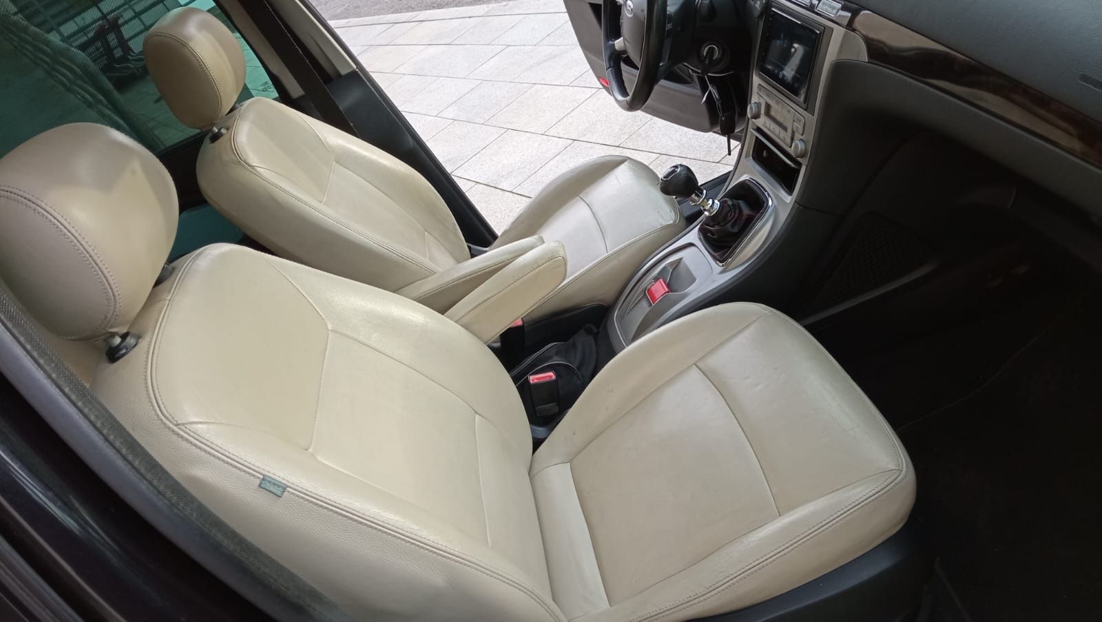 Ford Galaxy 2007 (reparação)