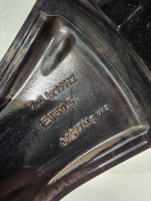 Felga Volvo XC40 5x108 19" 7,5J ET50,5