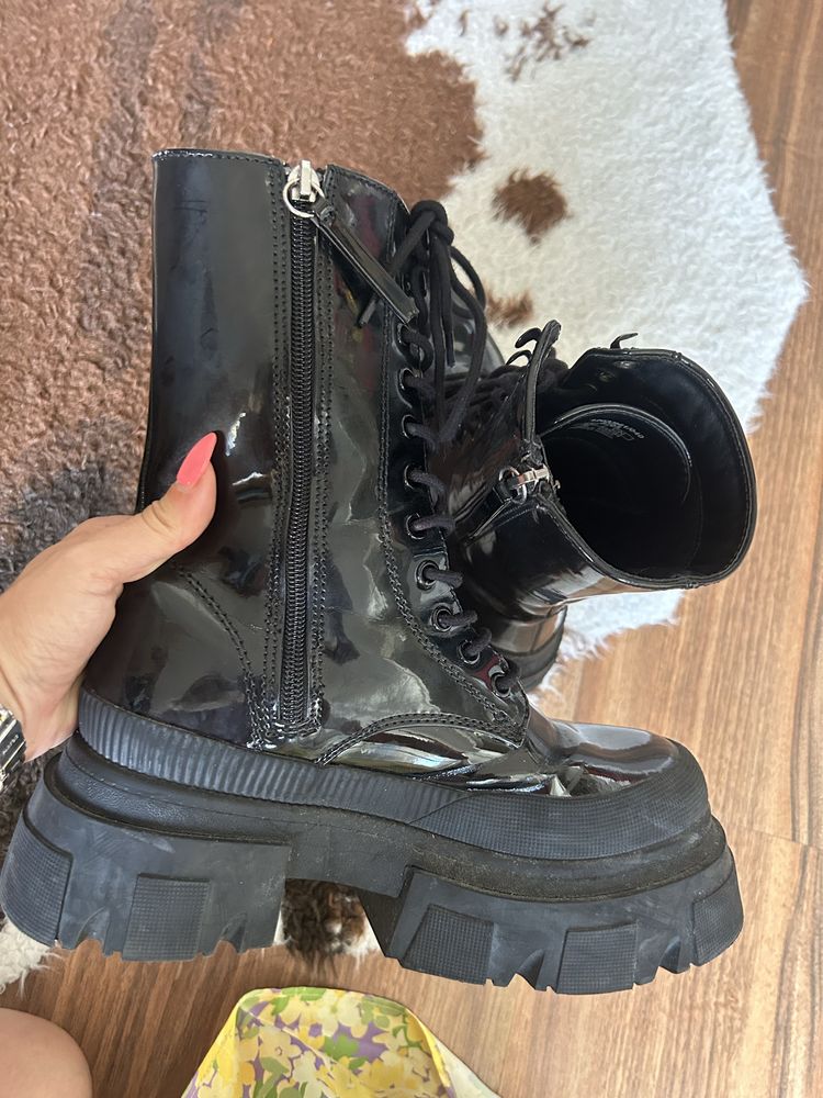 Botas de plataforma Bershka
