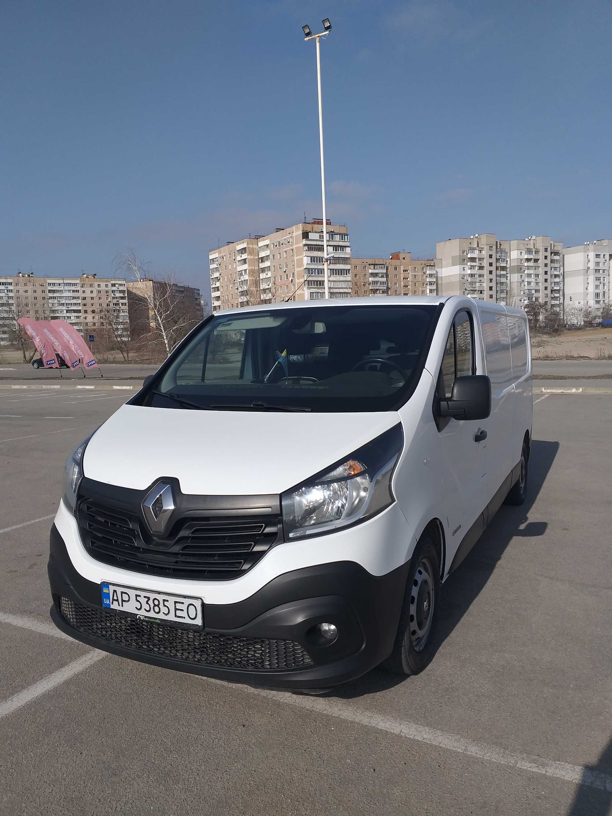 Продам Renault Trafic maxi 1.6D 2014