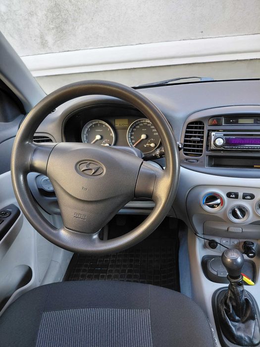 Автомобіль Hyundai Accent