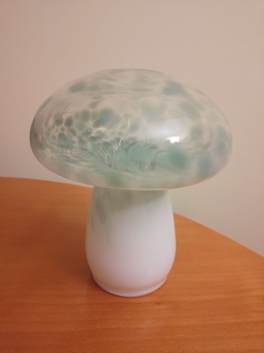 Szklana lampka ledowa