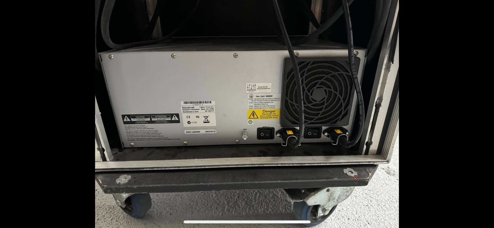 Mikser cyfrowy Soundcraft Vi2000 + Compact stagebox + flipcase