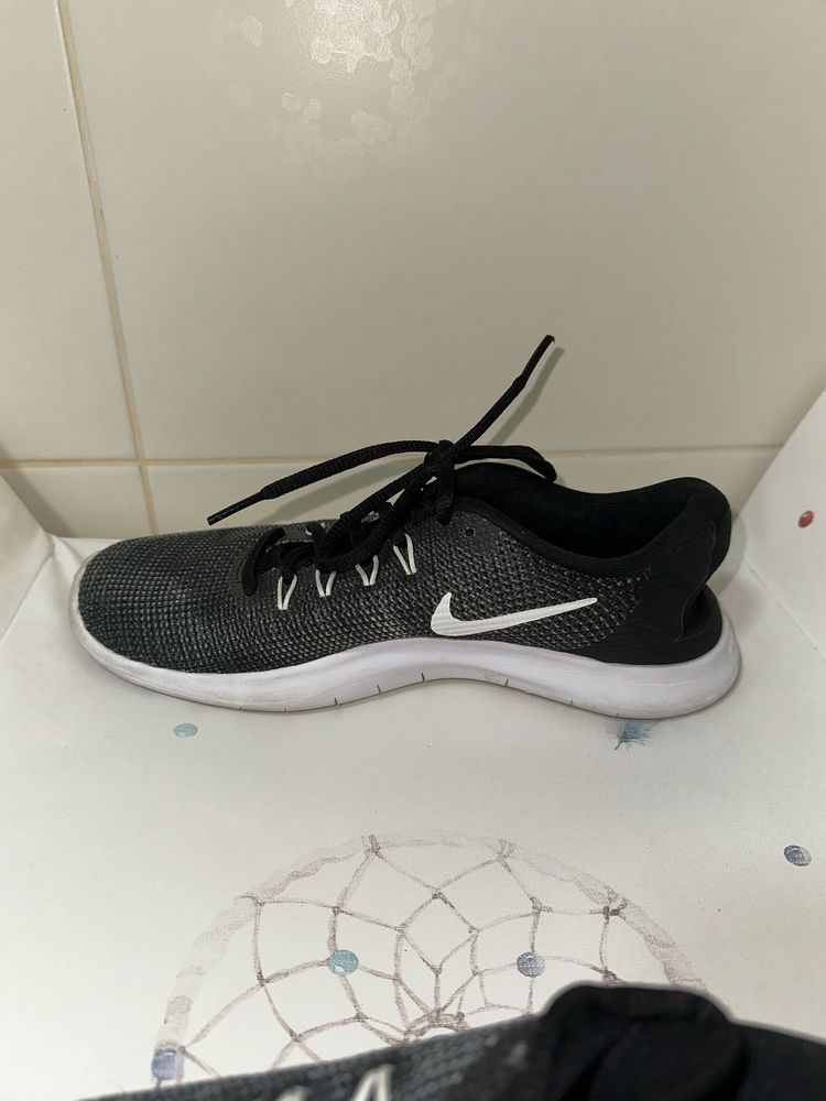 Nike flex 37 Кросівки