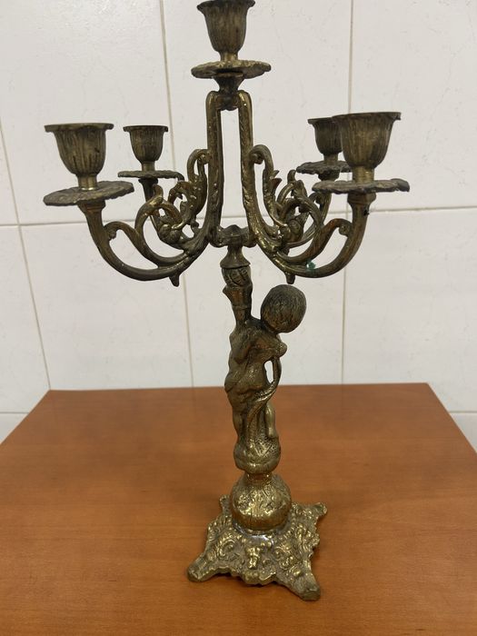Castical bronze vintage