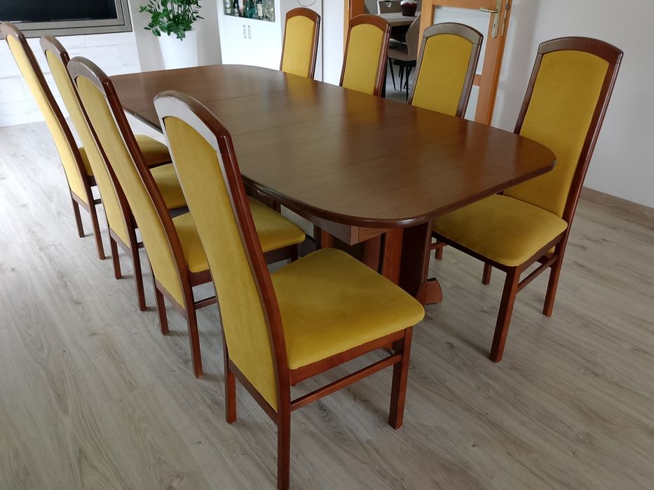 Stół rozkładany + 8 krzeseł