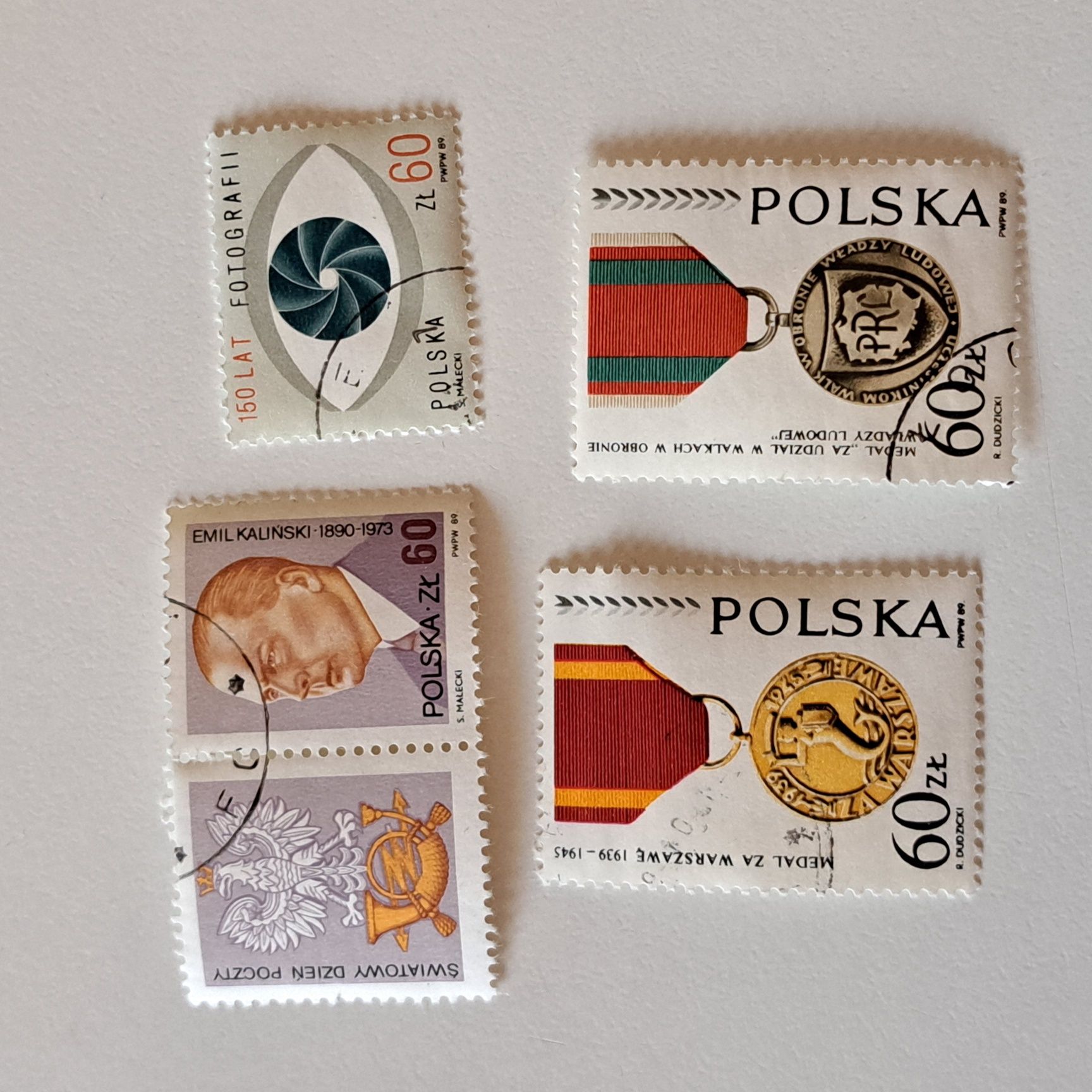 Kolekcja polskich znaczków pocztowych z lat 70. i 80. Auk 3