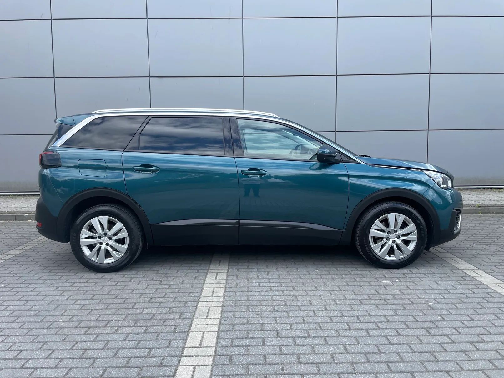 Peugeot 5008 1.5 Diesel 130 Km Allure 7-Osób Led Nawigacja Alu Bardzo Ładny