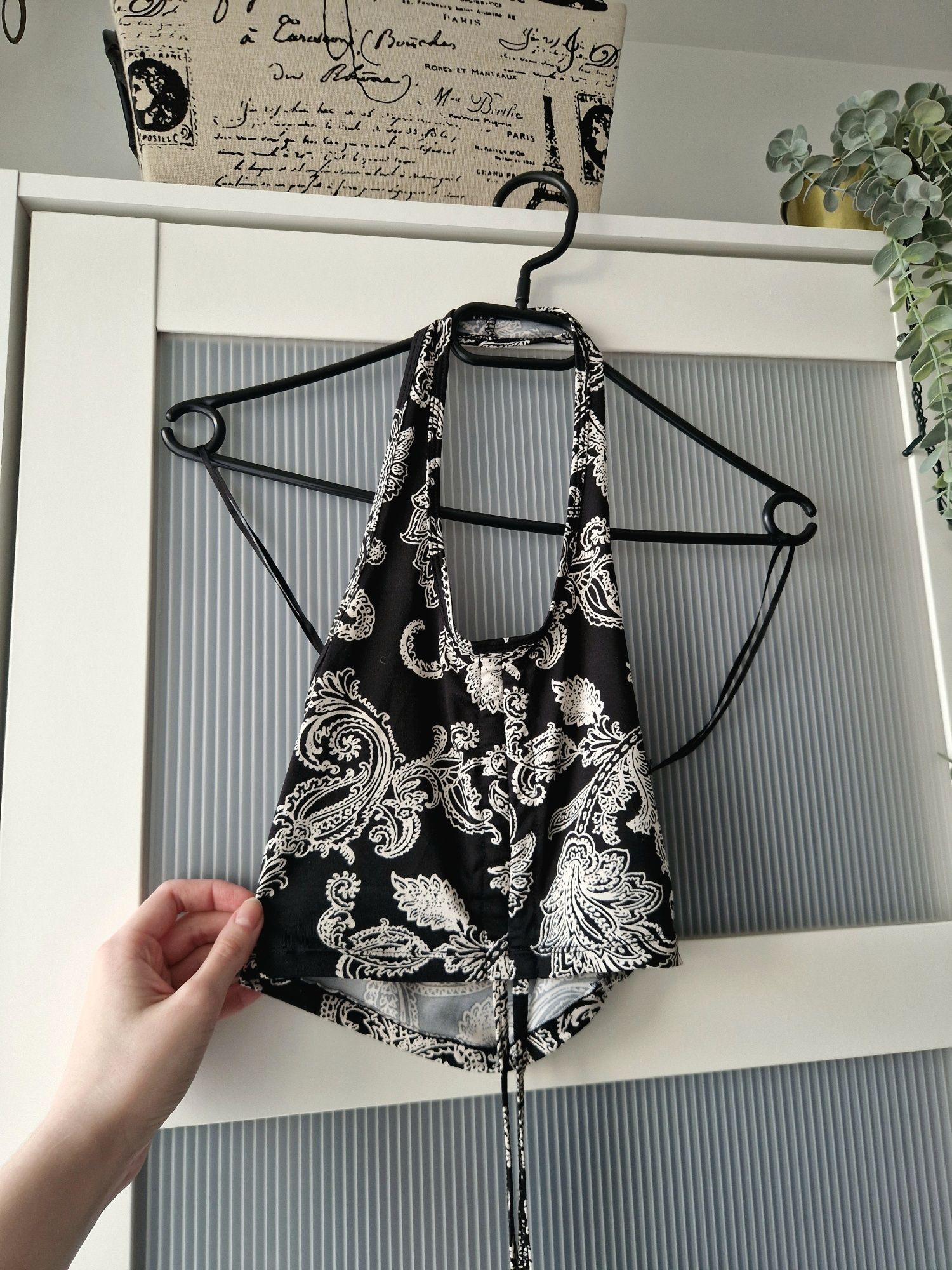 Crop top terranova XS, bez ramiączek, wiązanie na szyi, wzorki bandama
