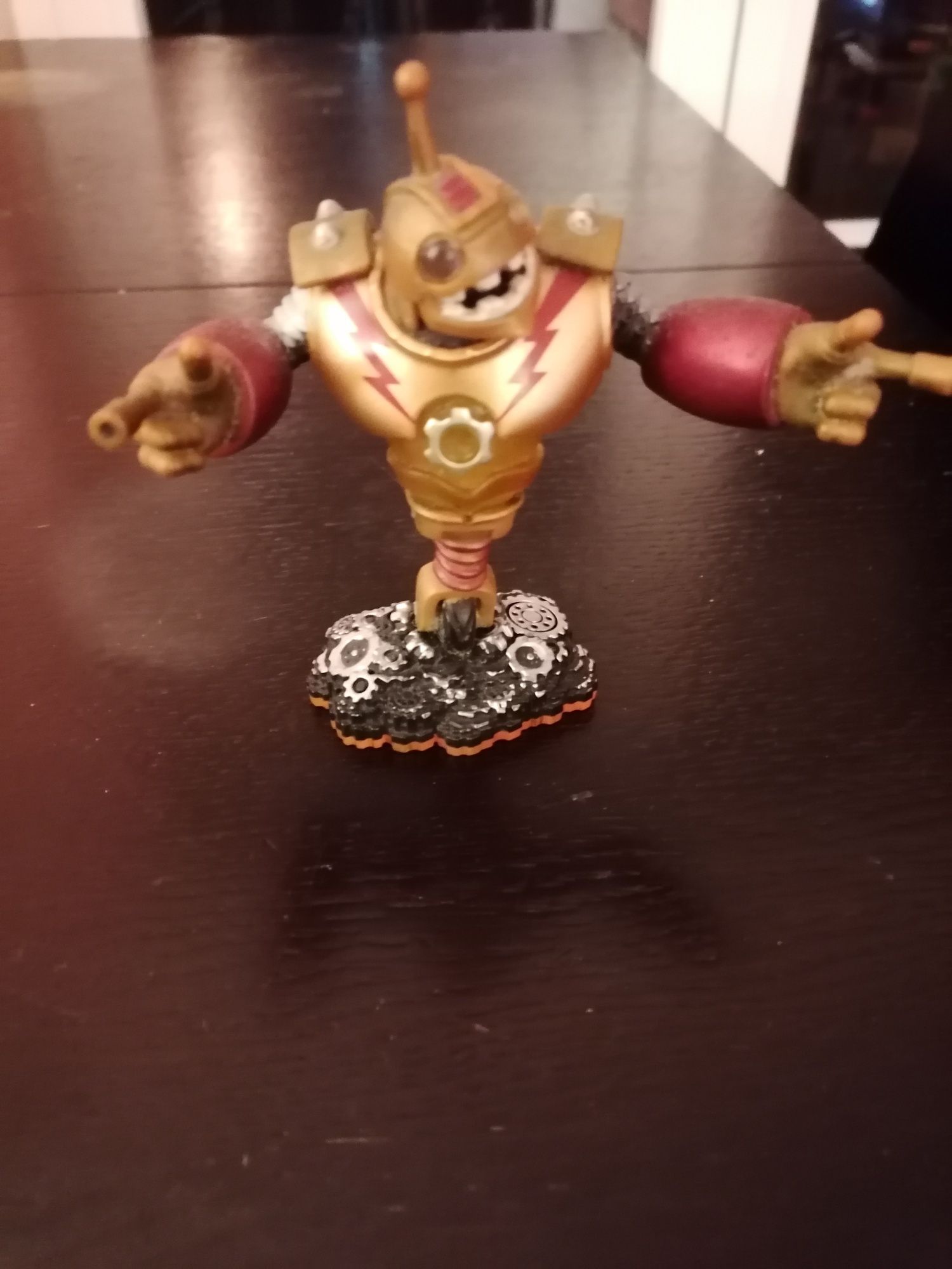 Bonecos Skylanders varios.