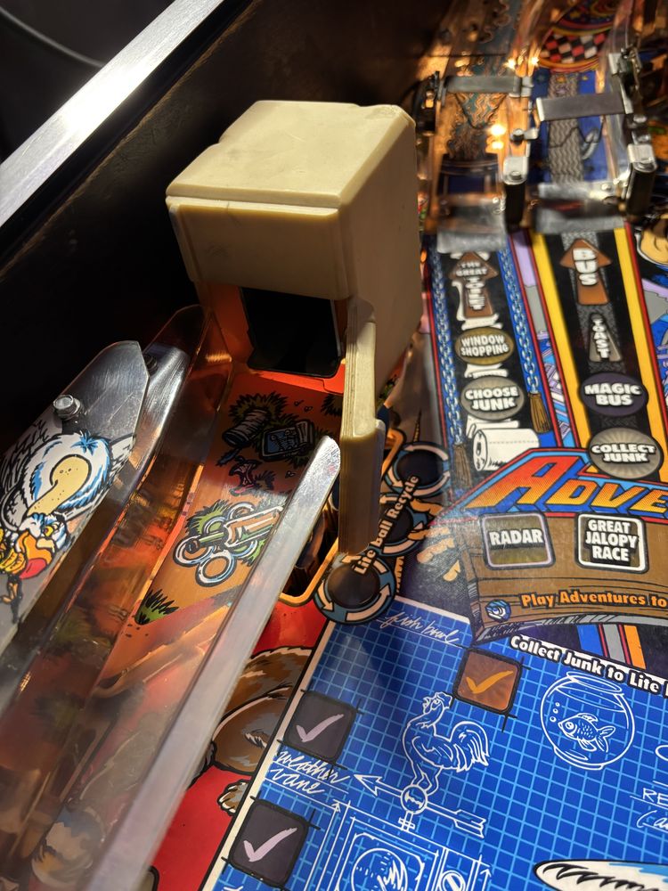 Junk Yard is a pinball 1996 flipper