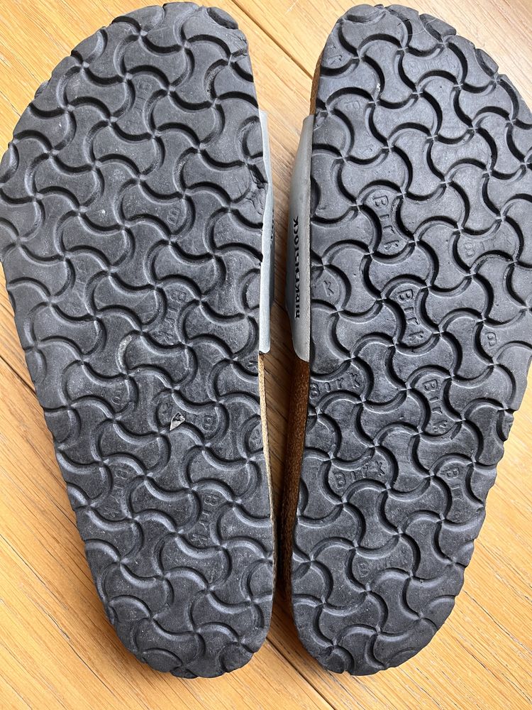 Birkenstock Madrid 39 wide fit srebrne klapki