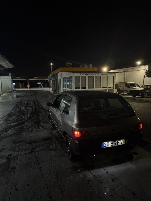 Renault clio mk1 1.2