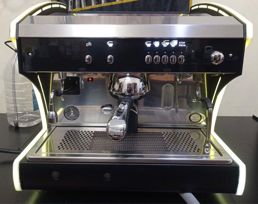 Професійна Кавоварка/Кавомашина Wega 1gr